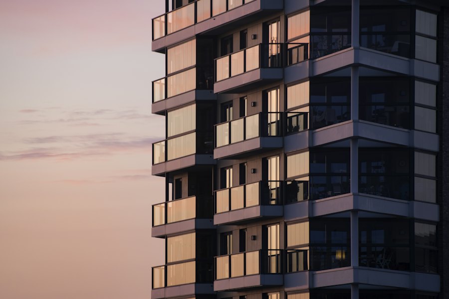Kat karşılığı yapılmış modern apartman
